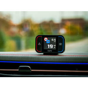 saphe DrivePro Dispositivo per segnalazioni autovelox con display con abbonamento di 12 mesi di Saphe Premium