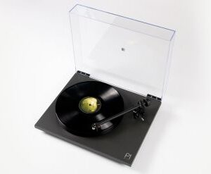 REGA PLANAR 1 PLUS giradischi - colorazione nero satinato