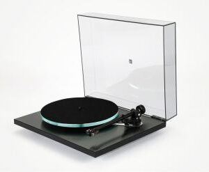 REGA PLANAR 3 RS giradischi - colorazione nero spazzolato