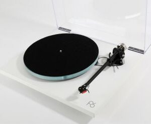 REGA PLANAR 6 giradischi - colorazione bianco opaco