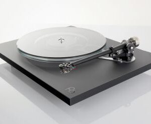 REGA PLANAR 6 giradischi - colorazione nero opaco